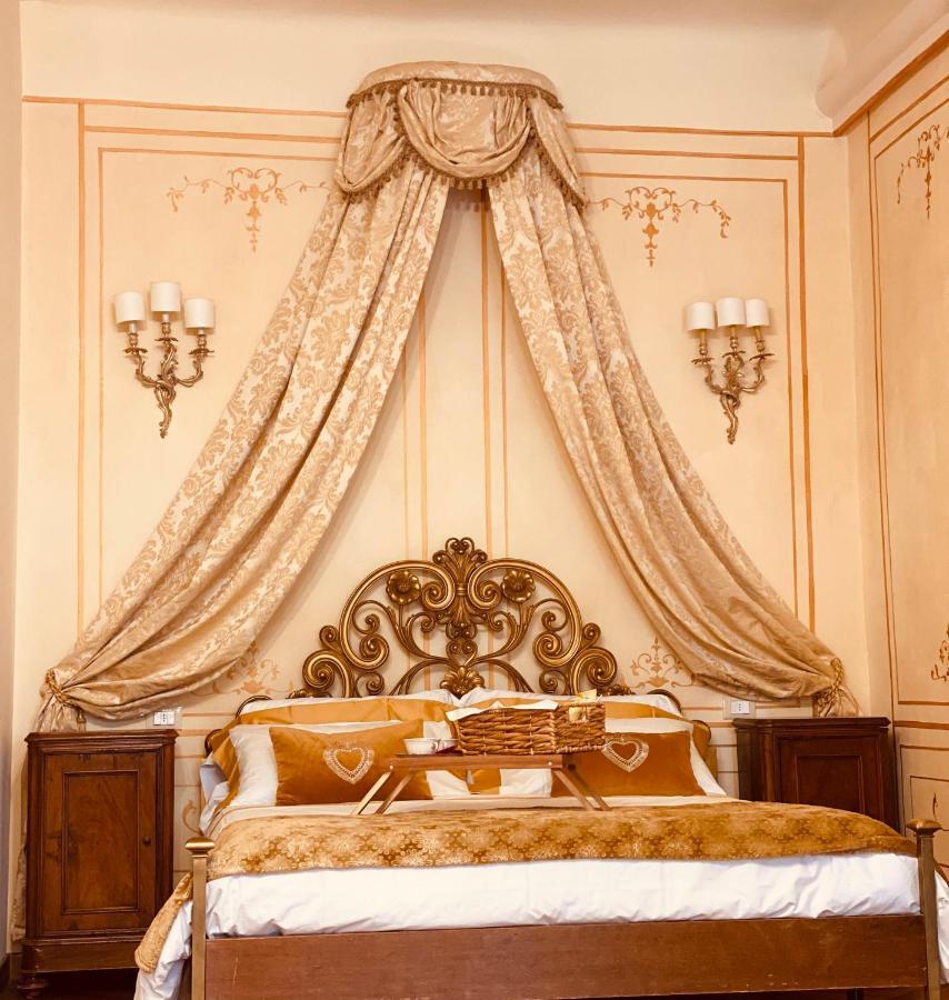 Palazzo Lari Sarzana Hotell Eksteriør bilde