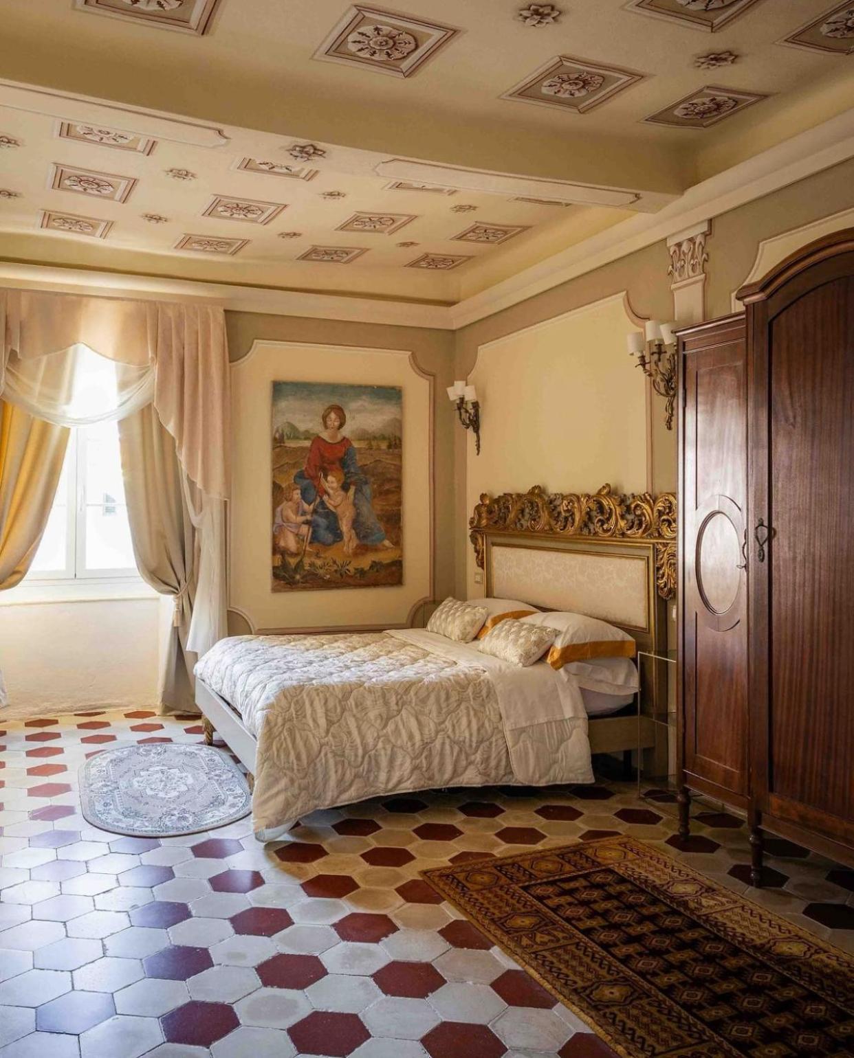 Palazzo Lari Sarzana Hotell Eksteriør bilde